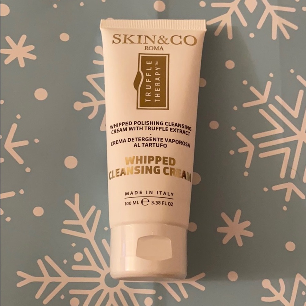 SKIN&CO Truffle Therapy Whipped Polishing Cleanser 😊